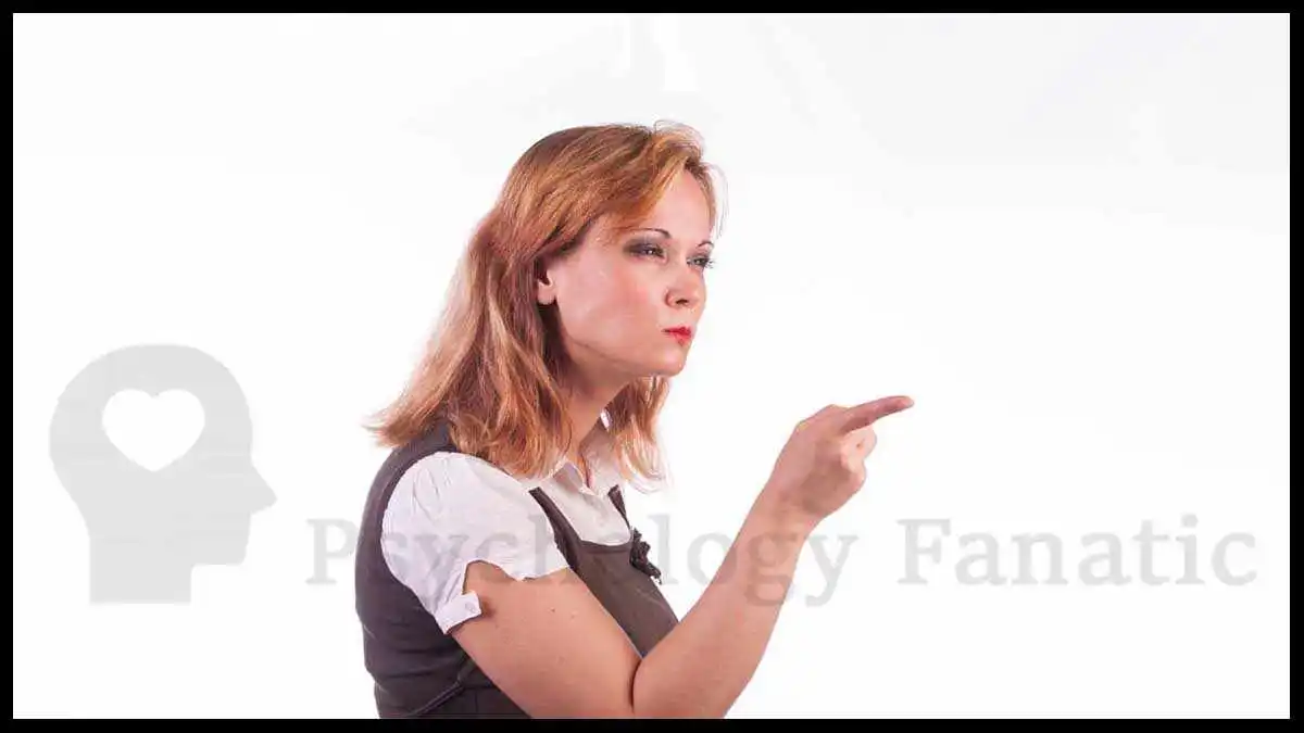 Blaming. Escaping Responsibility. Psychology Fanatic article feature image