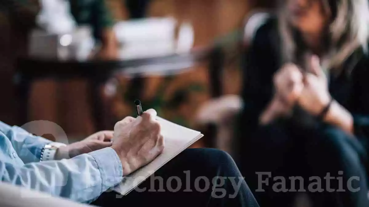 Cognitive Behavioral Therapy. Psychology Fanatic article feature image