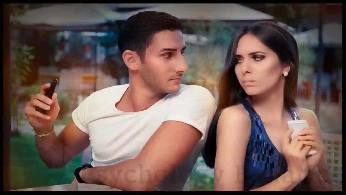 The Influence of Attachment on Relationships Dynamics